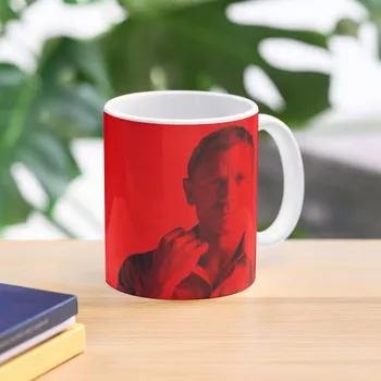 Даниел Крейг -кафеена чаша известни личности, кафеена чаша, керамика пътна кафеена чаша, чаши за кафе