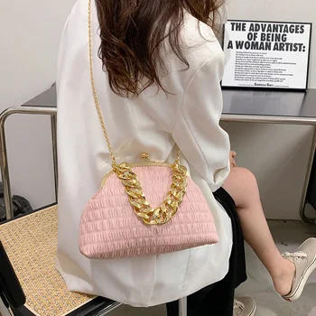 Розово-Бяла чанта през рамо с веригата за жени 2022, чанти с цип черупки, дамски луксозни чанти под мишниците, Чанти през рамо, дизайнерски празничен клатч